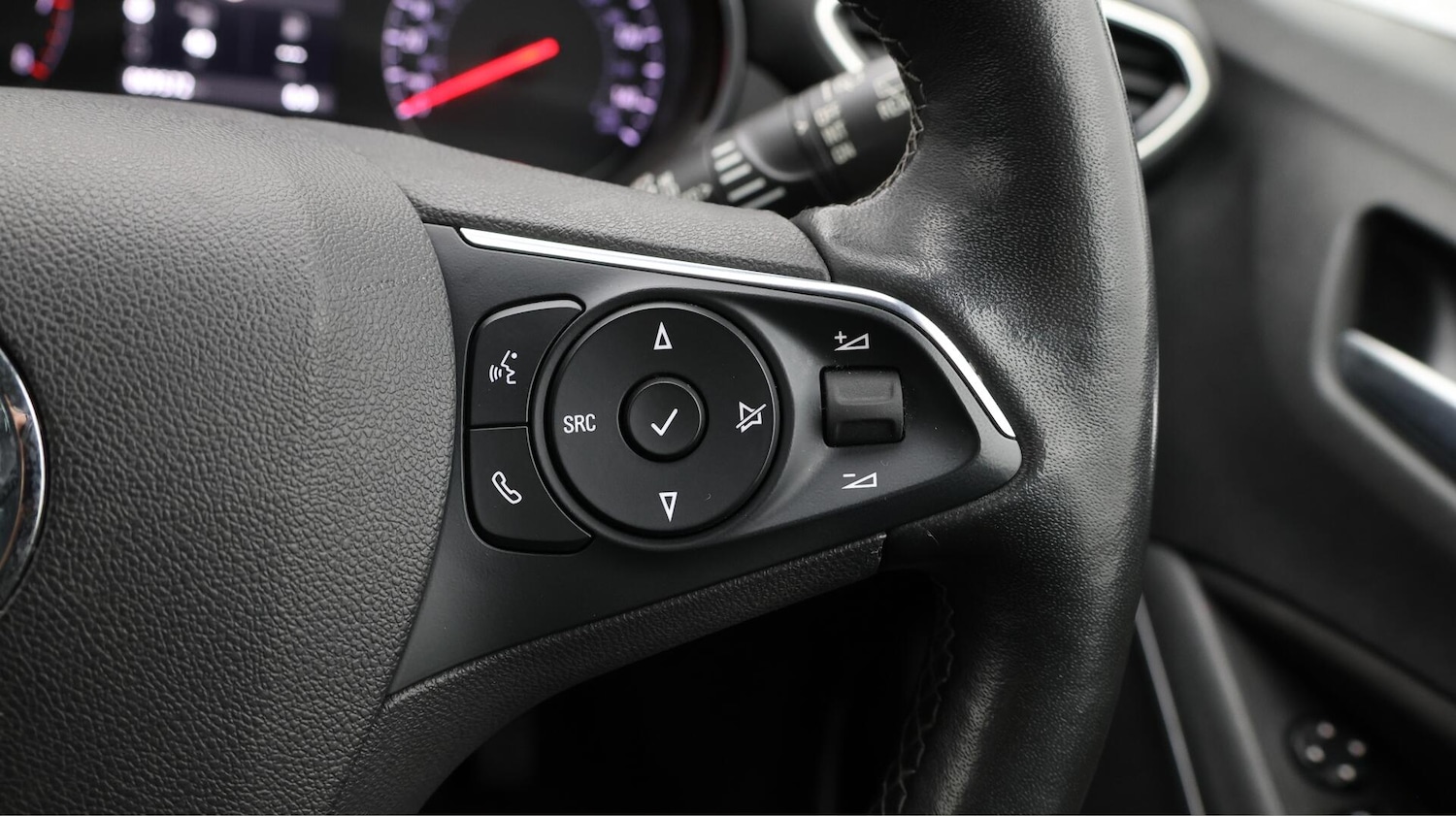 Used Vauxhall Crossland 2022 for sale - 76656995: Photo 24