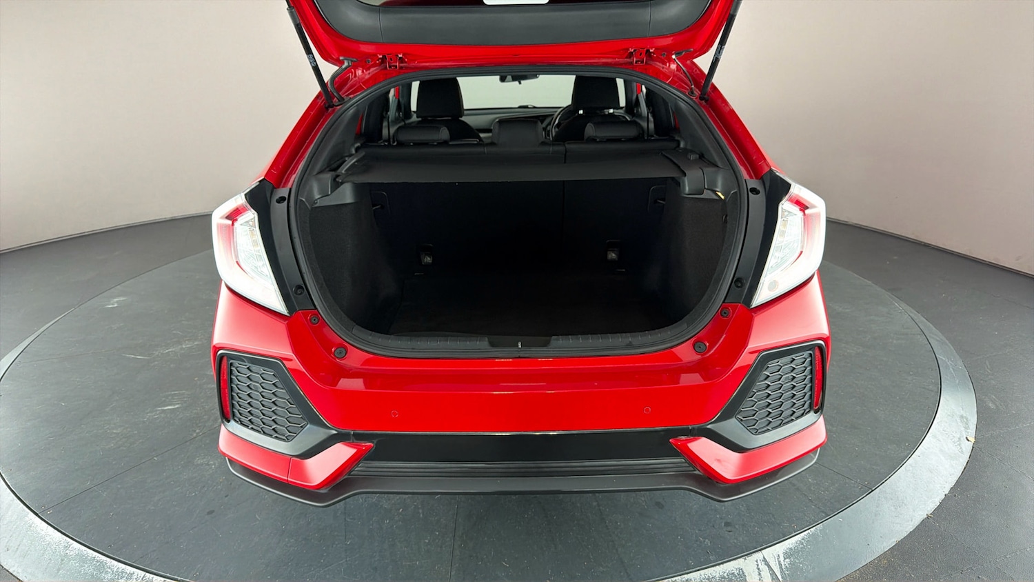 Used Honda Civic 2018 for sale - 78094813: Photo 16