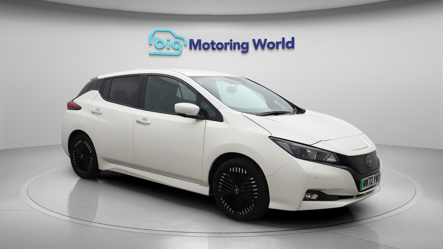 Used Nissan Leaf for sale - 76727235: Photo 2