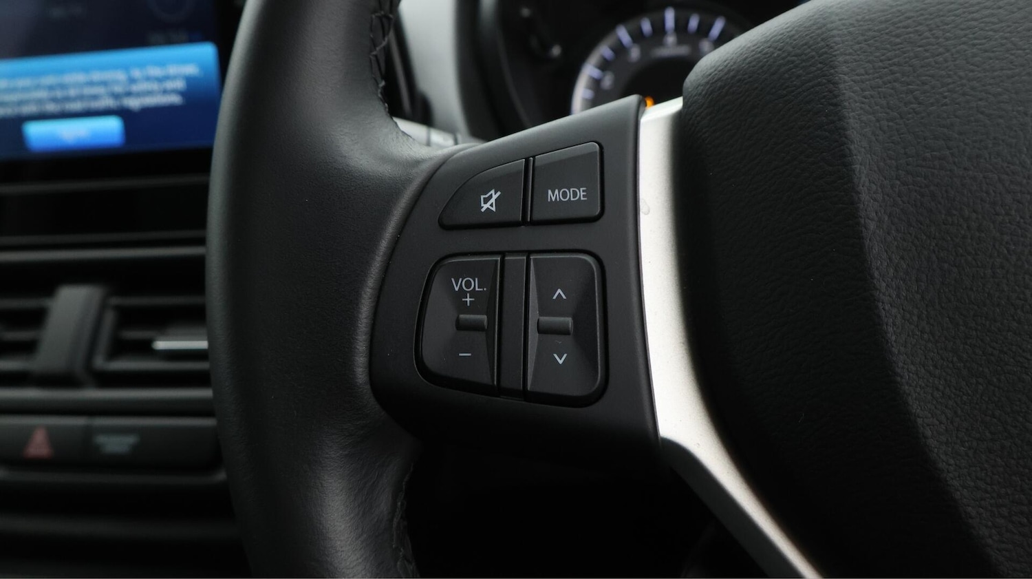 Used Suzuki SX4 S-Cross 2023 for sale - 76152881: Photo 40