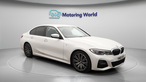 Used BMW 3 Series 2019 for sale - 76152468: Photo 2