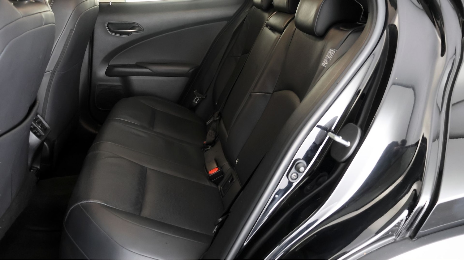 Used Lexus UX 2023 for sale - 77796944: Photo 15