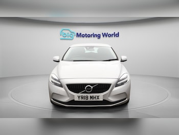 Used Volvo V40 2018 for sale - 75614062: Photo