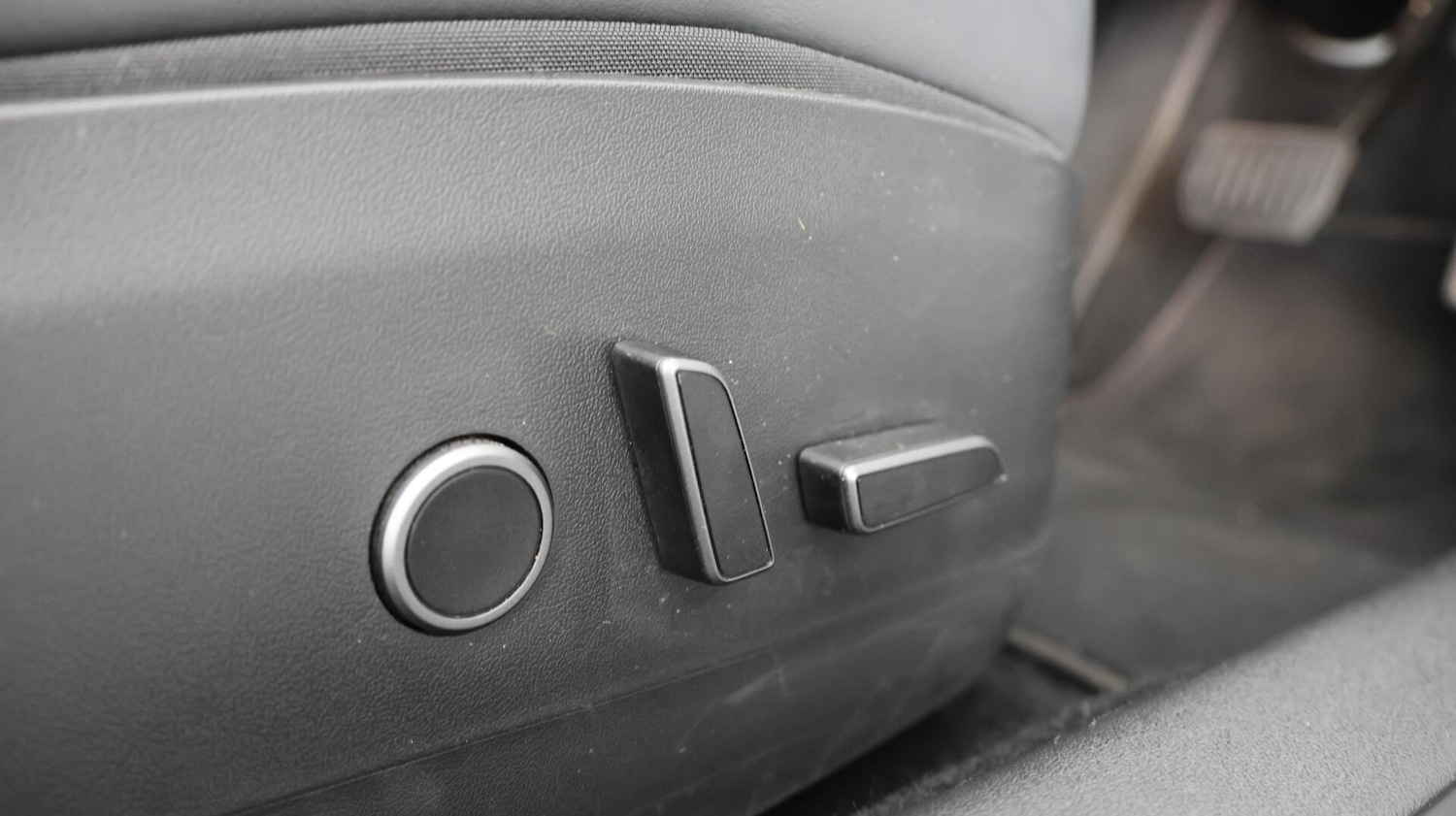 Used Tesla Model 3 2021 for sale - 76389298: Photo 24