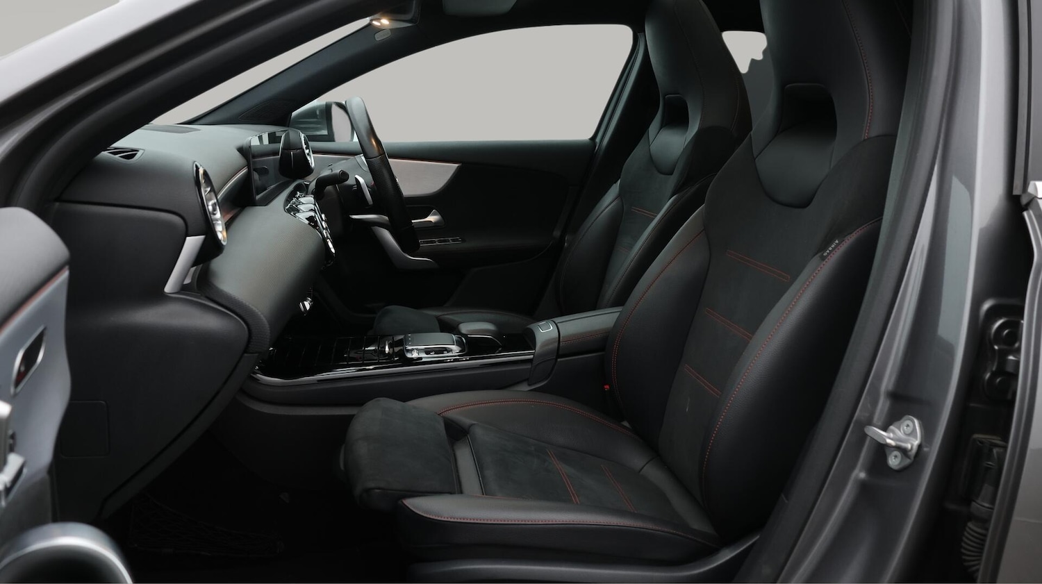 Used Mercedes-Benz A-Class 2019 for sale - 76432313: Photo 15