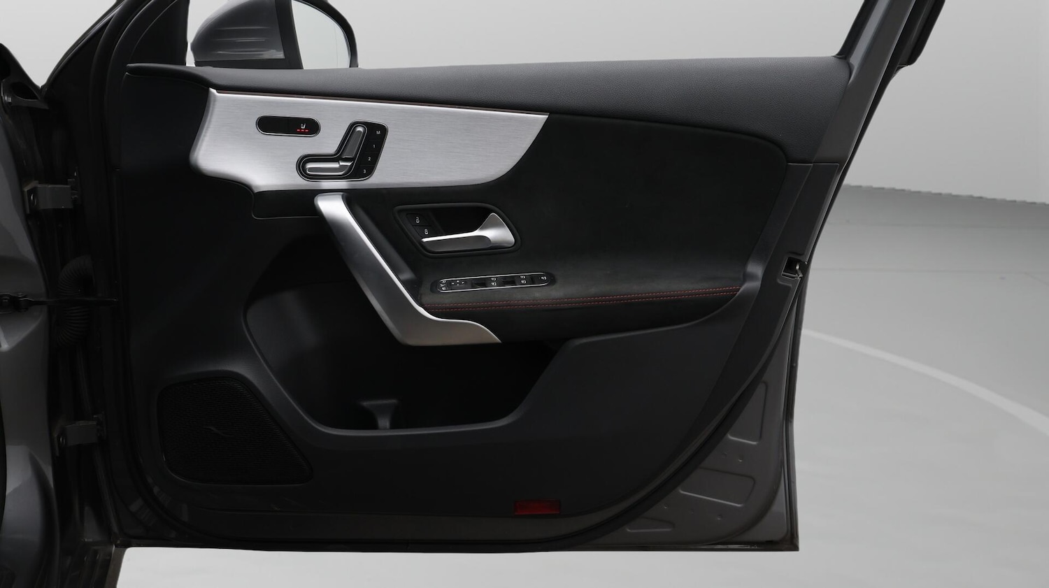 Used Mercedes-Benz A-Class 2019 for sale - 76432313: Photo 16