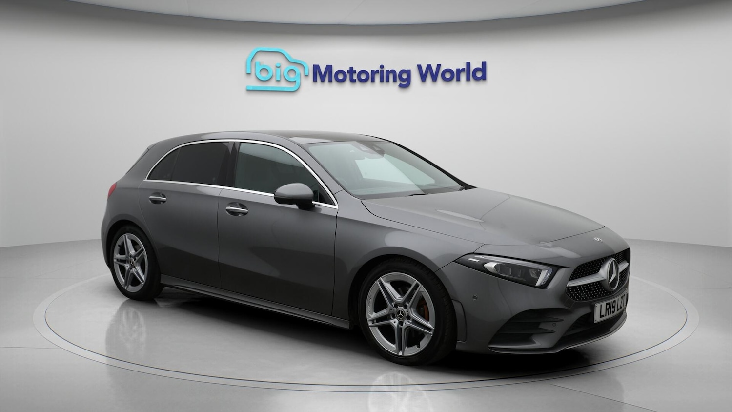 Used Mercedes-Benz A-Class 2019 for sale - 76432313: Photo 2