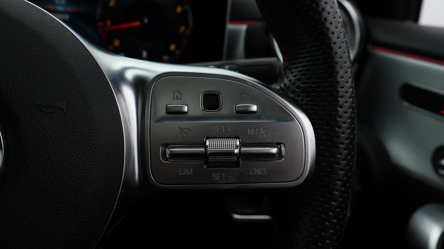 Used Mercedes-Benz A-Class 2019 for sale - 76432313: Photo 27