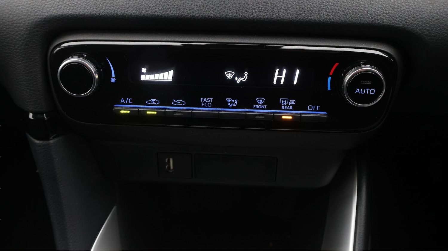 Used Mazda Mazda2 HYBRID 2023 for sale - 77233875: Photo 12