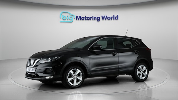 Used Nissan Qashqai 2017 for sale - 76250902: Photo 4