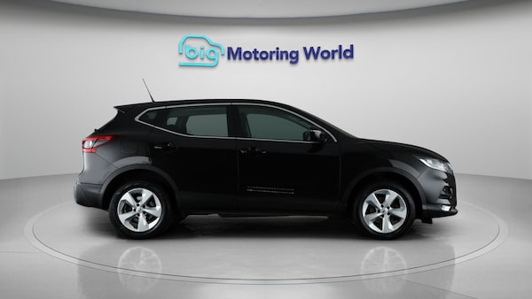 Used Nissan Qashqai 2017 for sale - 76250902: Photo 9