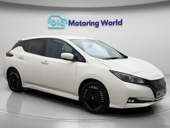 Nissan - Leaf
