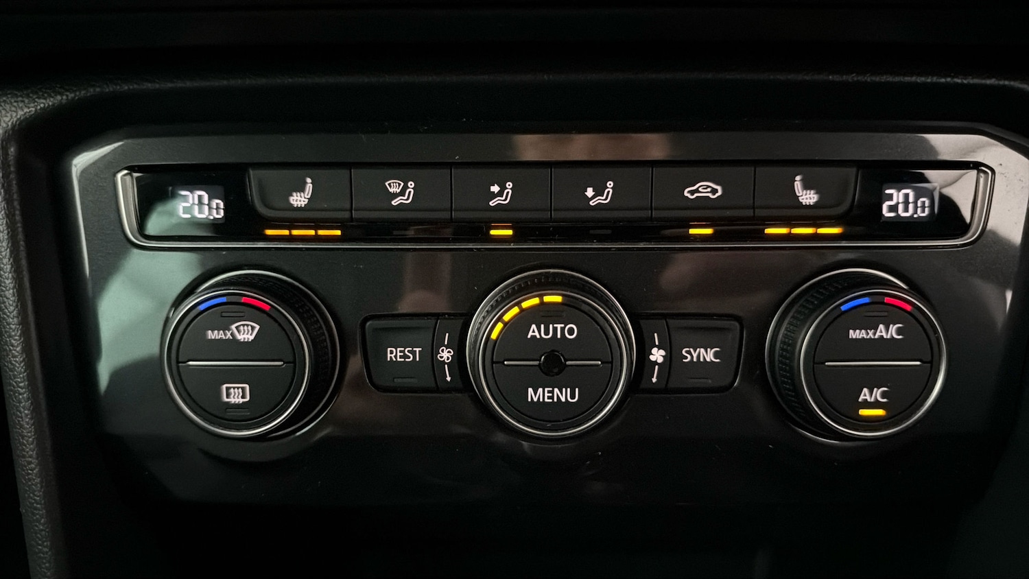 Used Volkswagen Tiguan 2017 for sale - 78145036: Photo 11