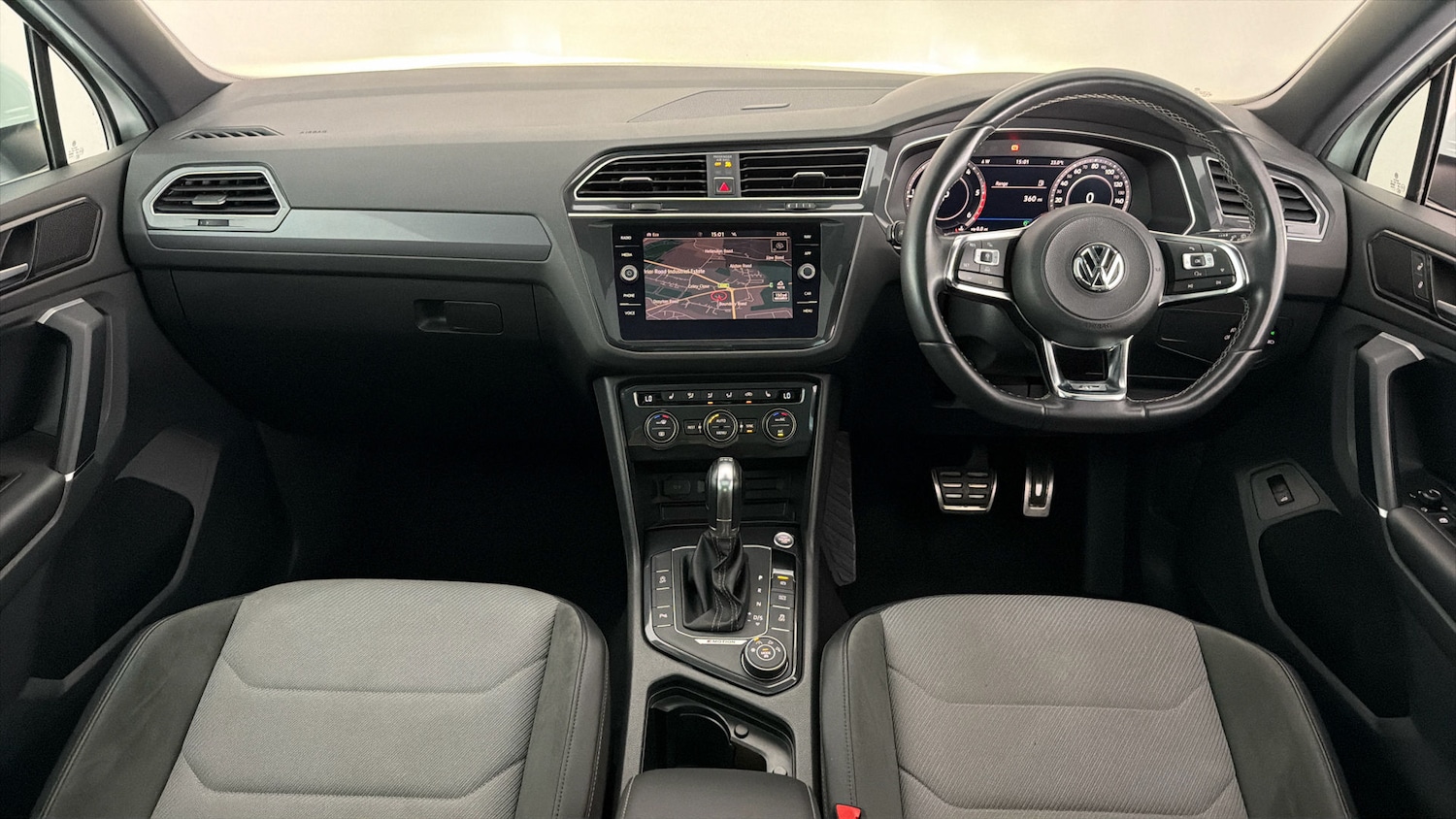 Used Volkswagen Tiguan 2017 for sale - 78145036: Photo 12