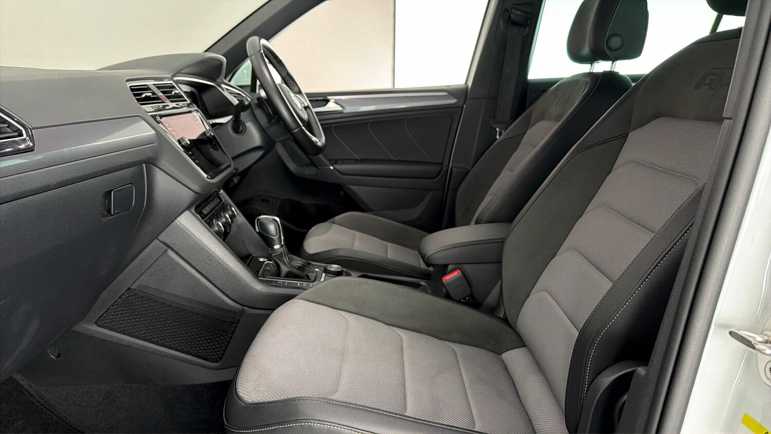 Used Volkswagen Tiguan 2017 for sale - 78145036: Photo 13