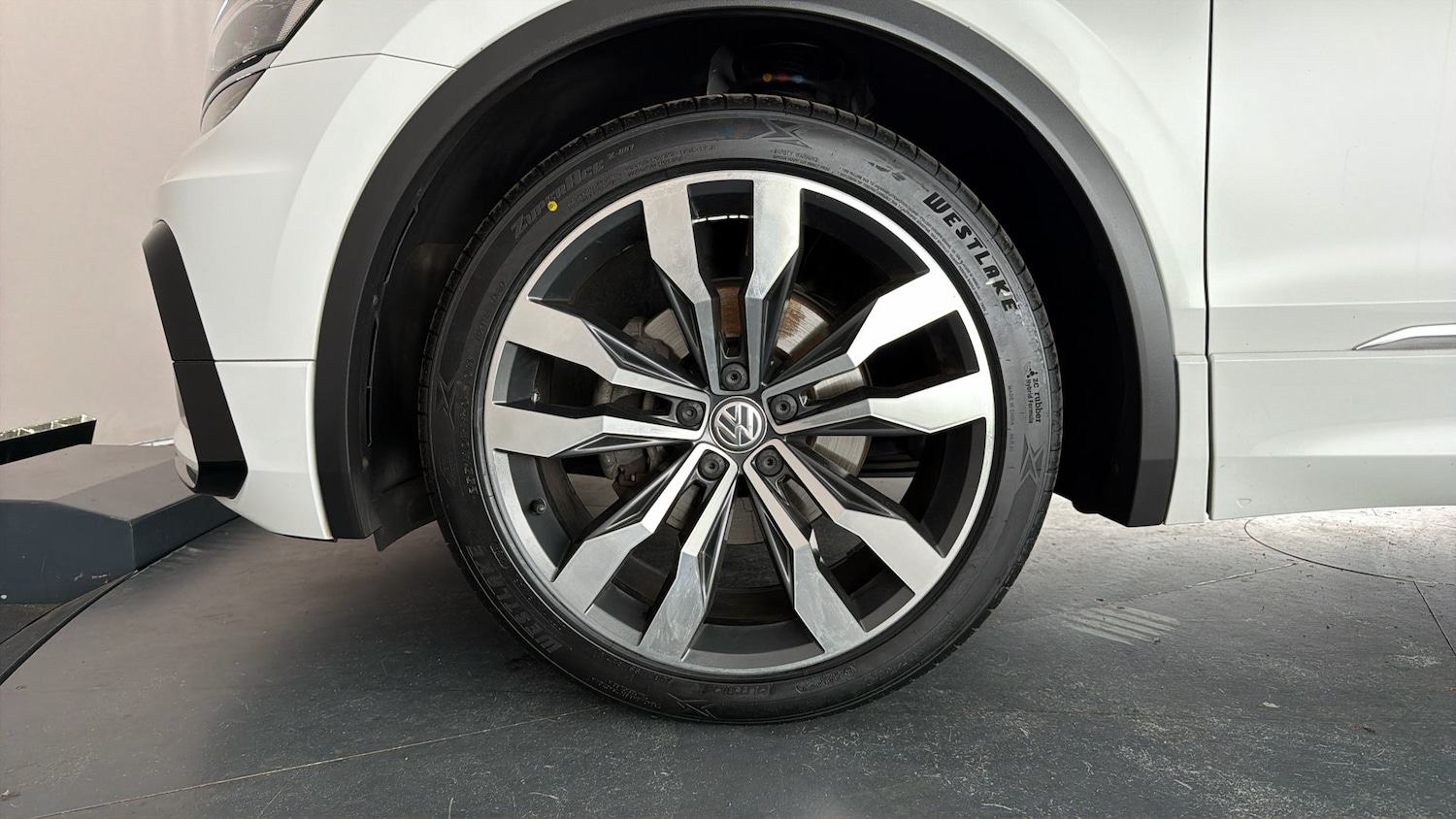 Used Volkswagen Tiguan 2017 for sale - 78145036: Photo 17