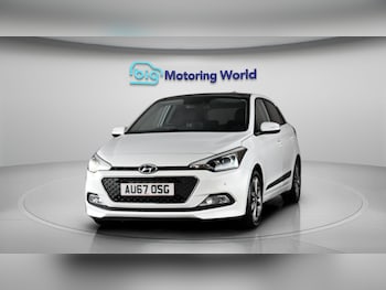 Used Hyundai i20 2017 for sale - 79057595: Photo
