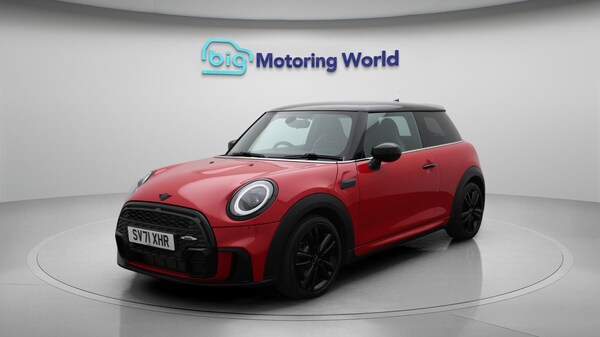 Used MINI Hatch 2021 for sale - 76175352: Photo 4