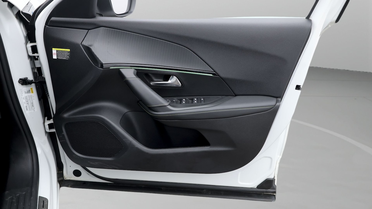 Used Peugeot 2008 2023 for sale - 77849184: Photo 15