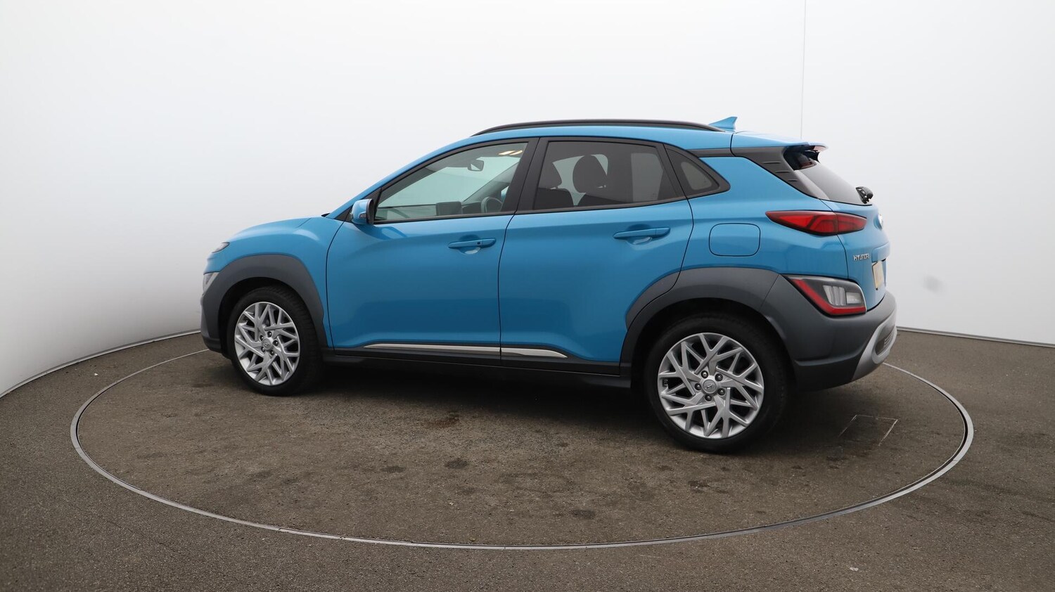 Used Hyundai KONA 2023 for sale - 76121330: Photo 35