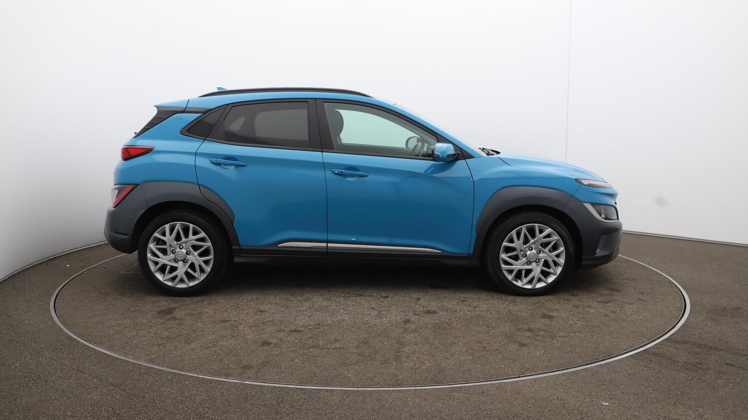Used Hyundai KONA 2023 for sale - 76121330: Photo 39