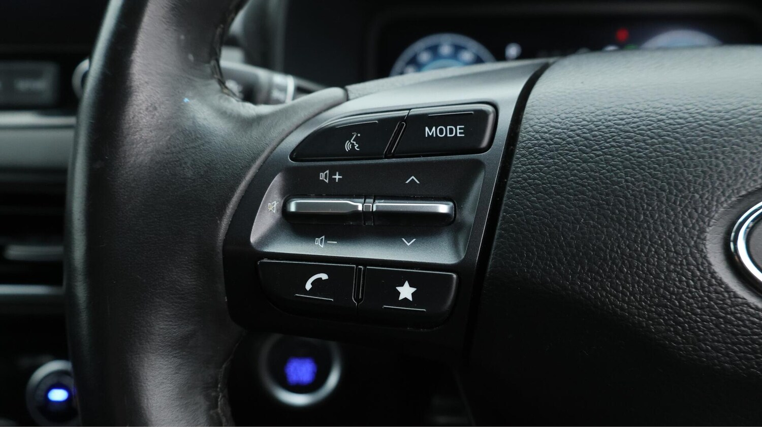 Used Hyundai KONA 2023 for sale - 76121330: Photo 40