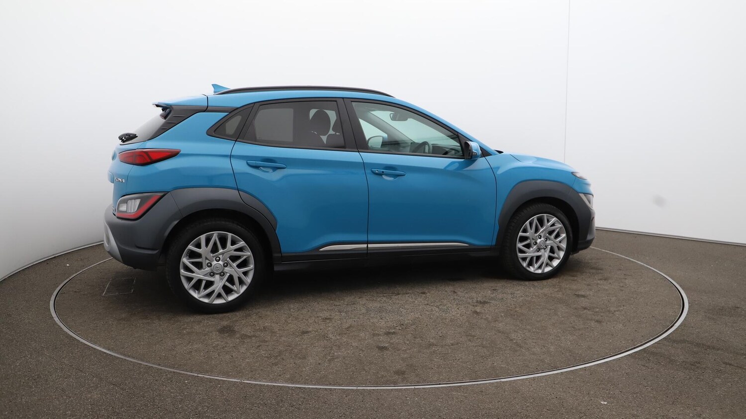 Used Hyundai KONA 2023 for sale - 76121330: Photo 43