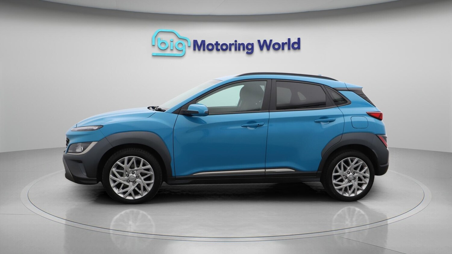 Used Hyundai KONA 2023 for sale - 76121330: Photo 5