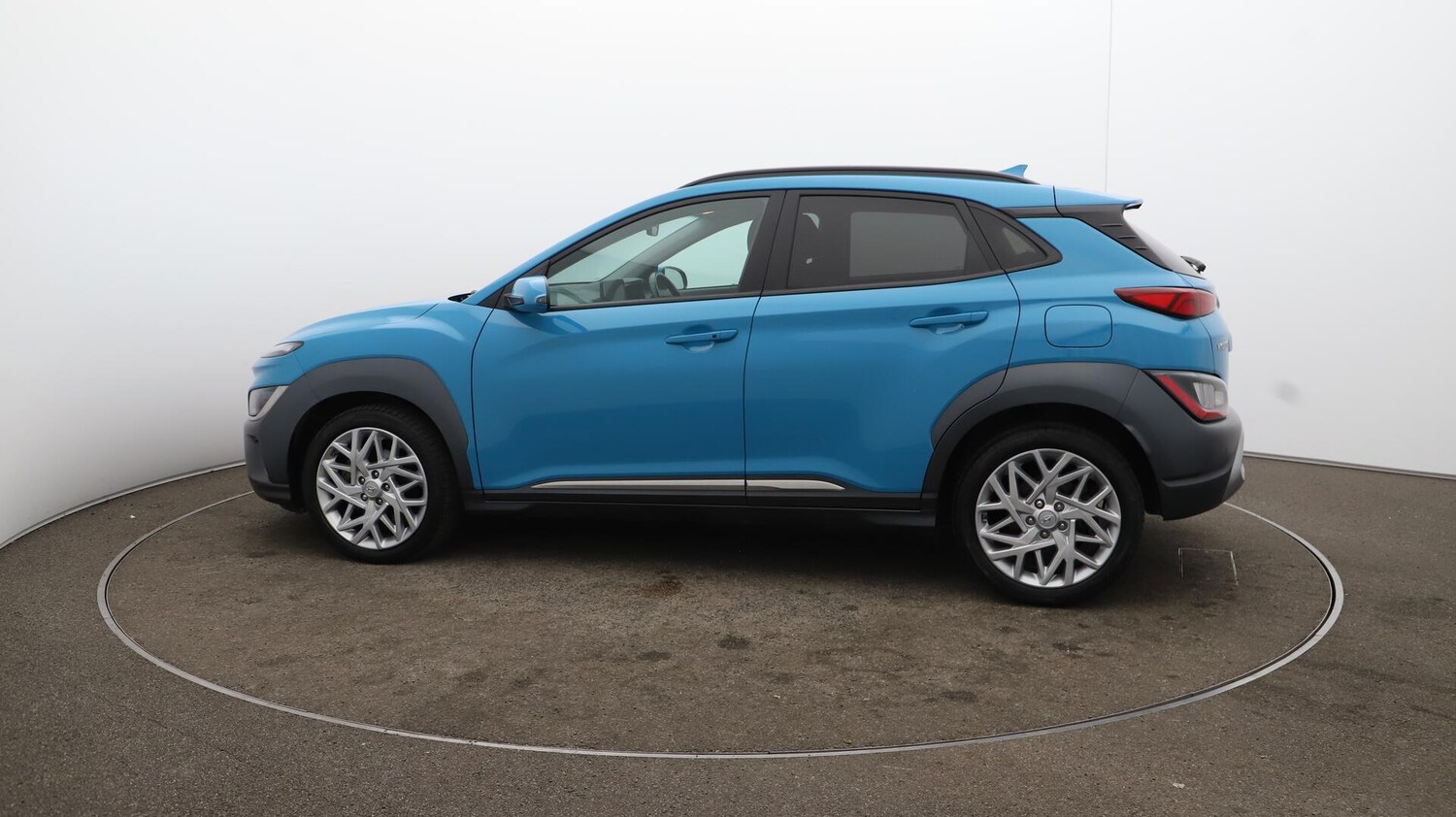Used Hyundai KONA 2023 for sale - 76121330: Photo 58