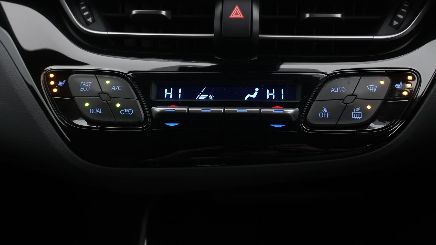 Used Toyota C-HR 2019 for sale - 77364135: Photo 12