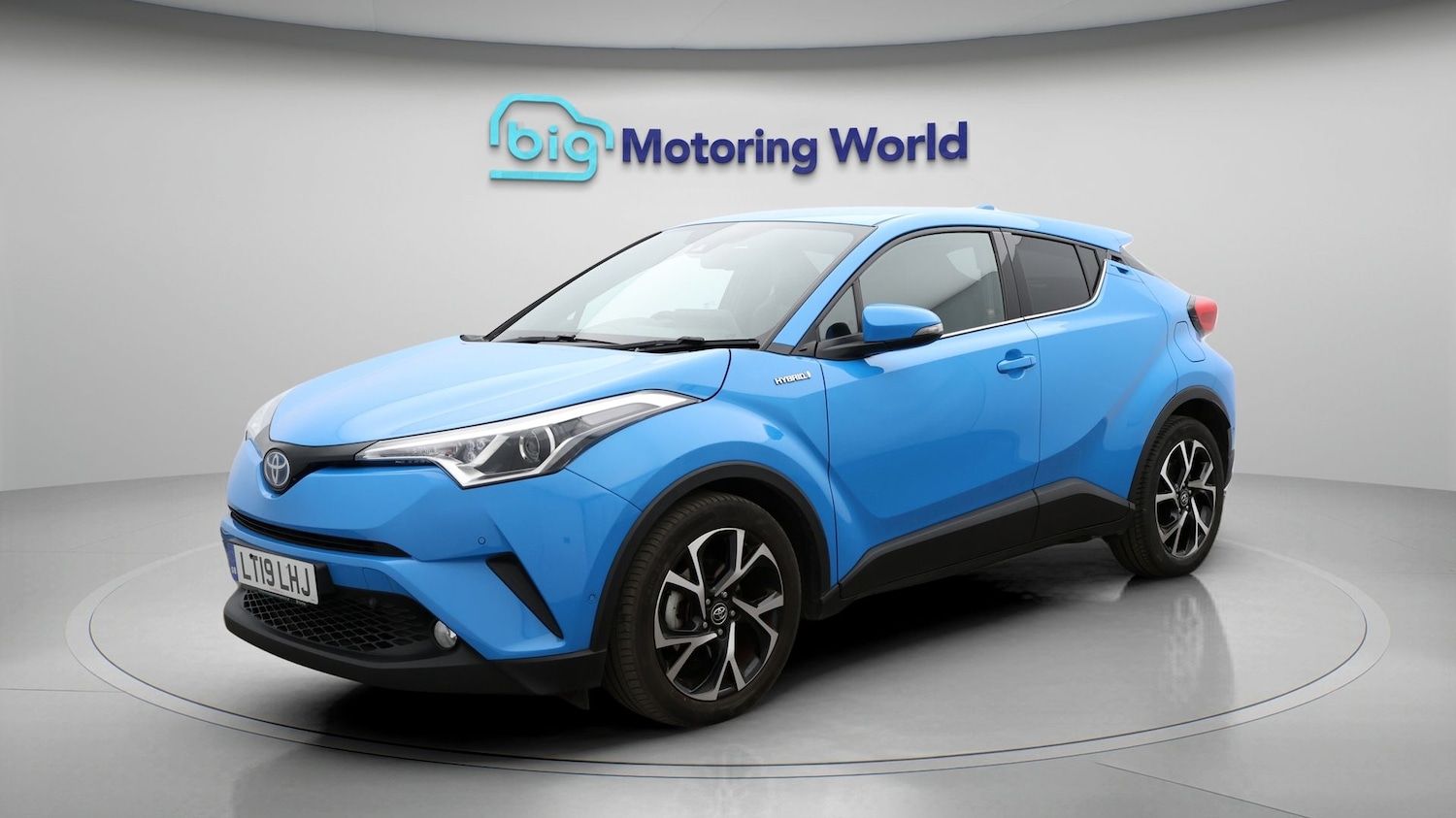 Used Toyota C-HR 2019 for sale - 77364135: Photo 3