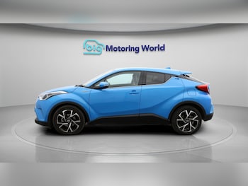 Used Toyota C-HR 2019 for sale - 77364135: Photo