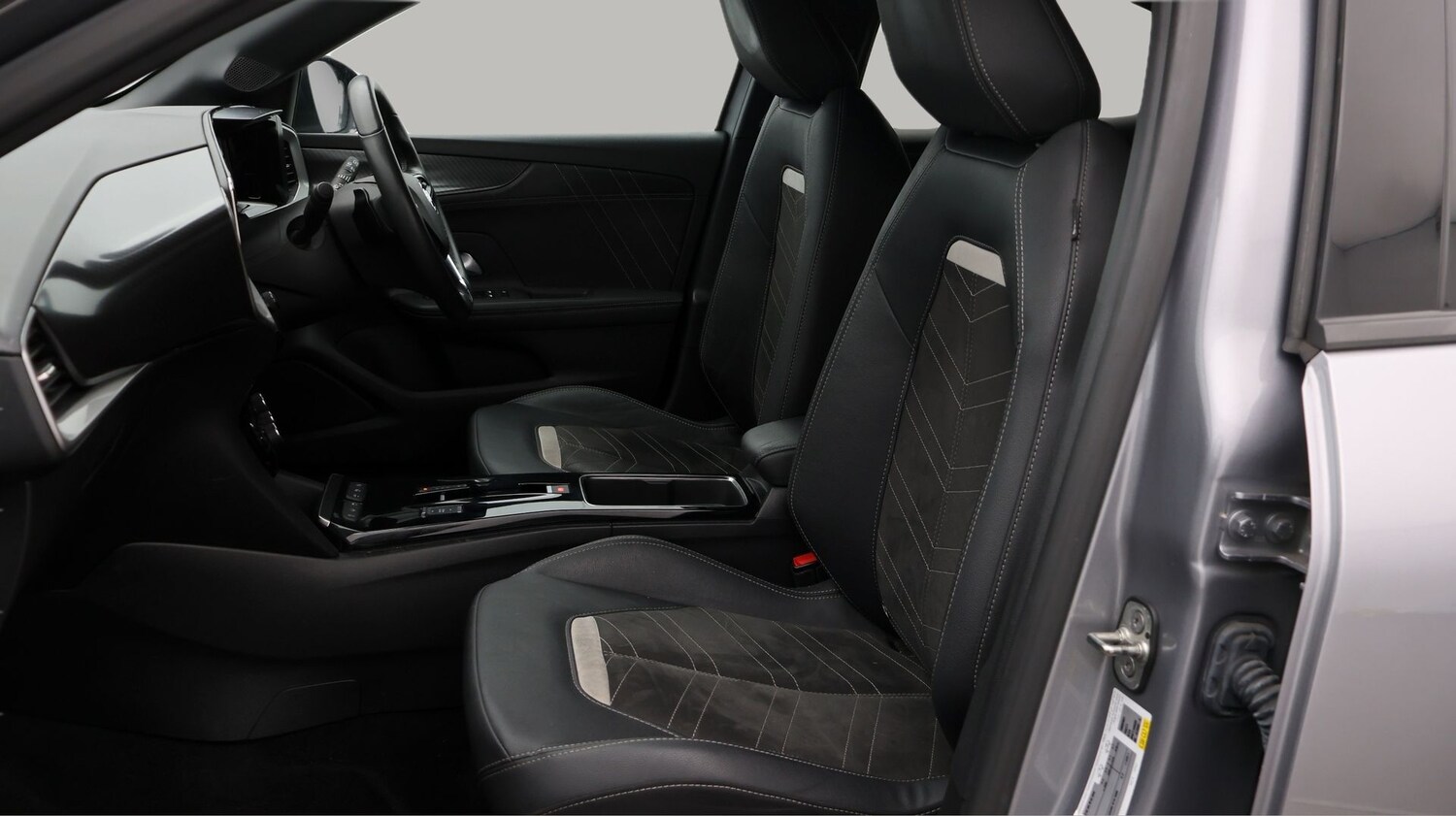 Used Vauxhall Mokka 2023 for sale - 77296632: Photo 14