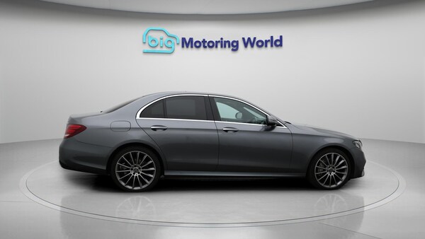 Used Mercedes-Benz E-Class 2018 for sale - 76247306: Photo 9