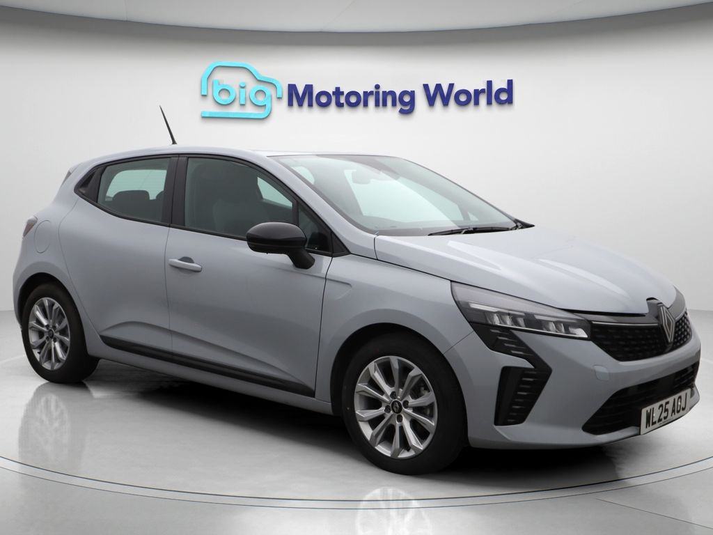 Used Renault Clio for sale - 76815426: Photo 16