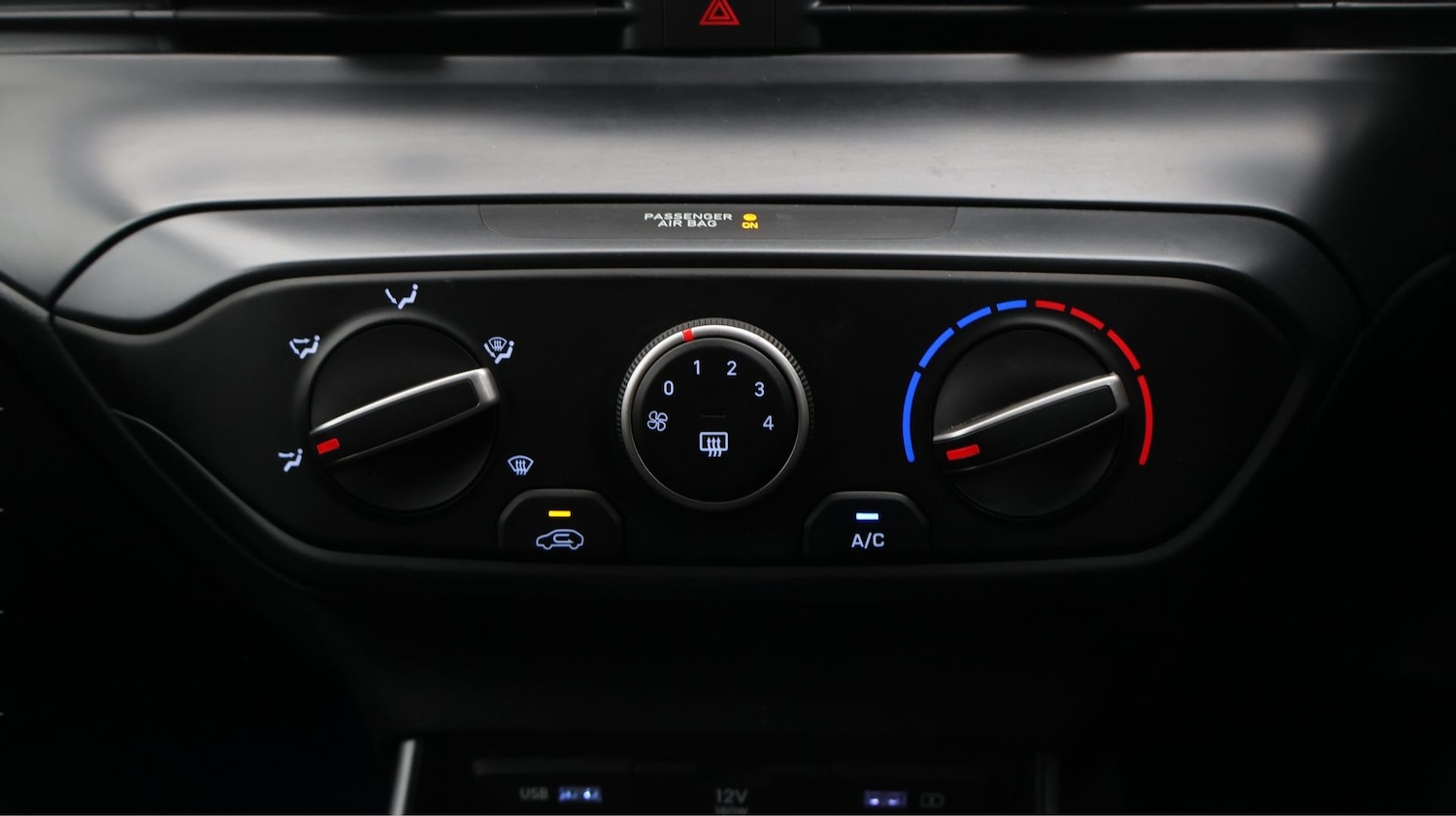 Used Hyundai BAYON 2023 for sale - 77271189: Photo 12