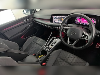 Used Volkswagen Golf 2024 for sale - 77888526: Photo