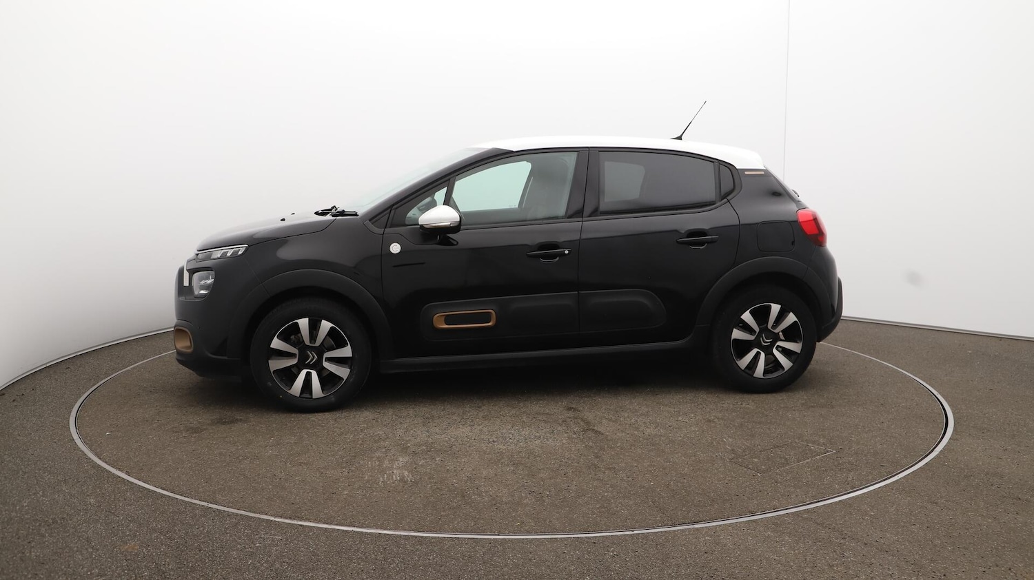 Used Citroen C3 2023 for sale - 76620129: Photo 65
