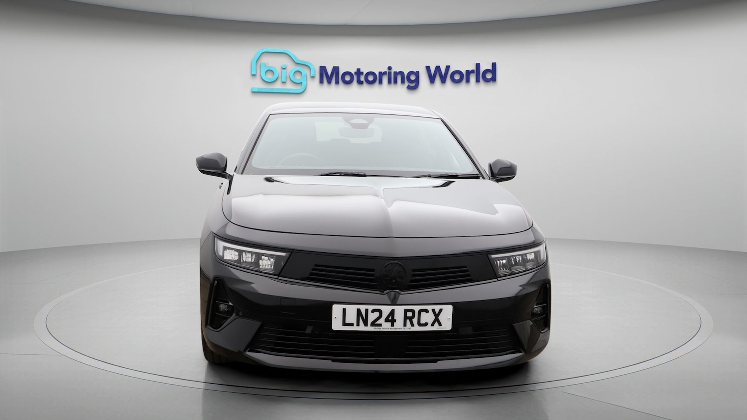 Used Vauxhall Astra 2024 for sale - 77610171: Photo 2