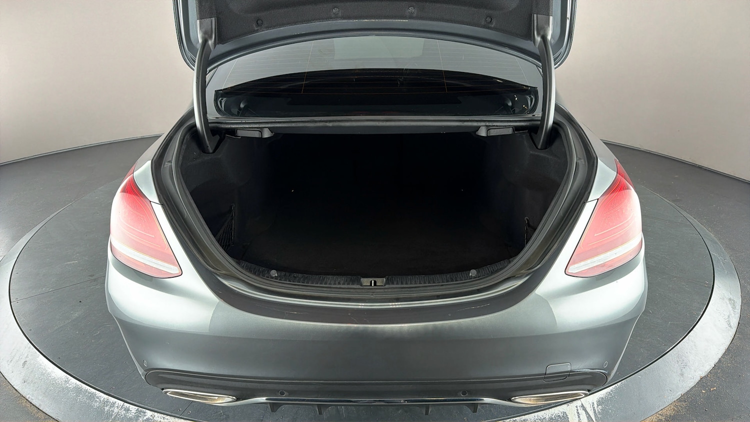 Used Mercedes-Benz C Class 2018 for sale - 77931456: Photo 16