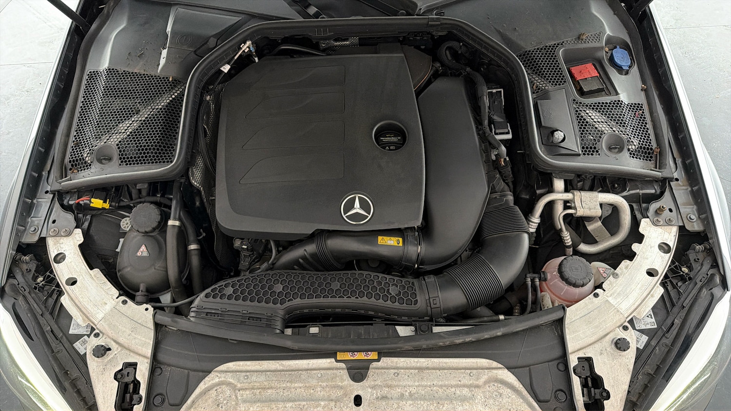 Used Mercedes-Benz C Class 2018 for sale - 77931456: Photo 18