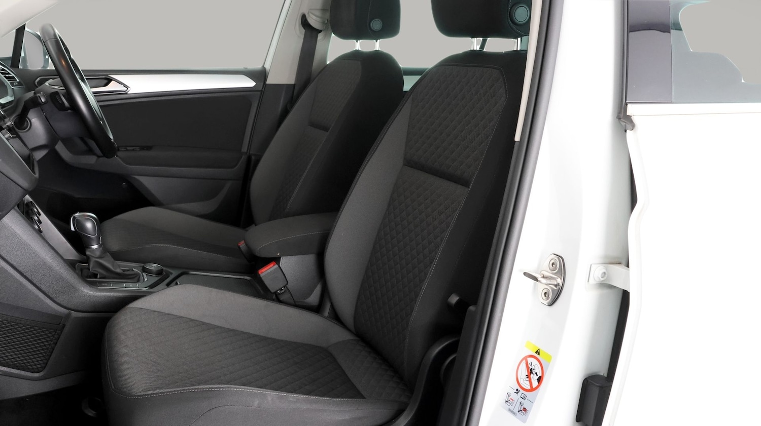 Used Volkswagen Tiguan 2018 for sale - 77951175: Photo 14