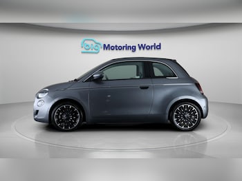 Used Fiat 500e C 2021 for sale - 79366229: Photo
