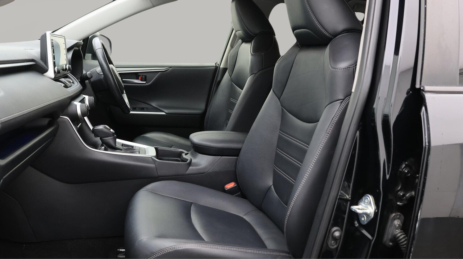 Used Toyota RAV4 2020 for sale - 76485242: Photo 14