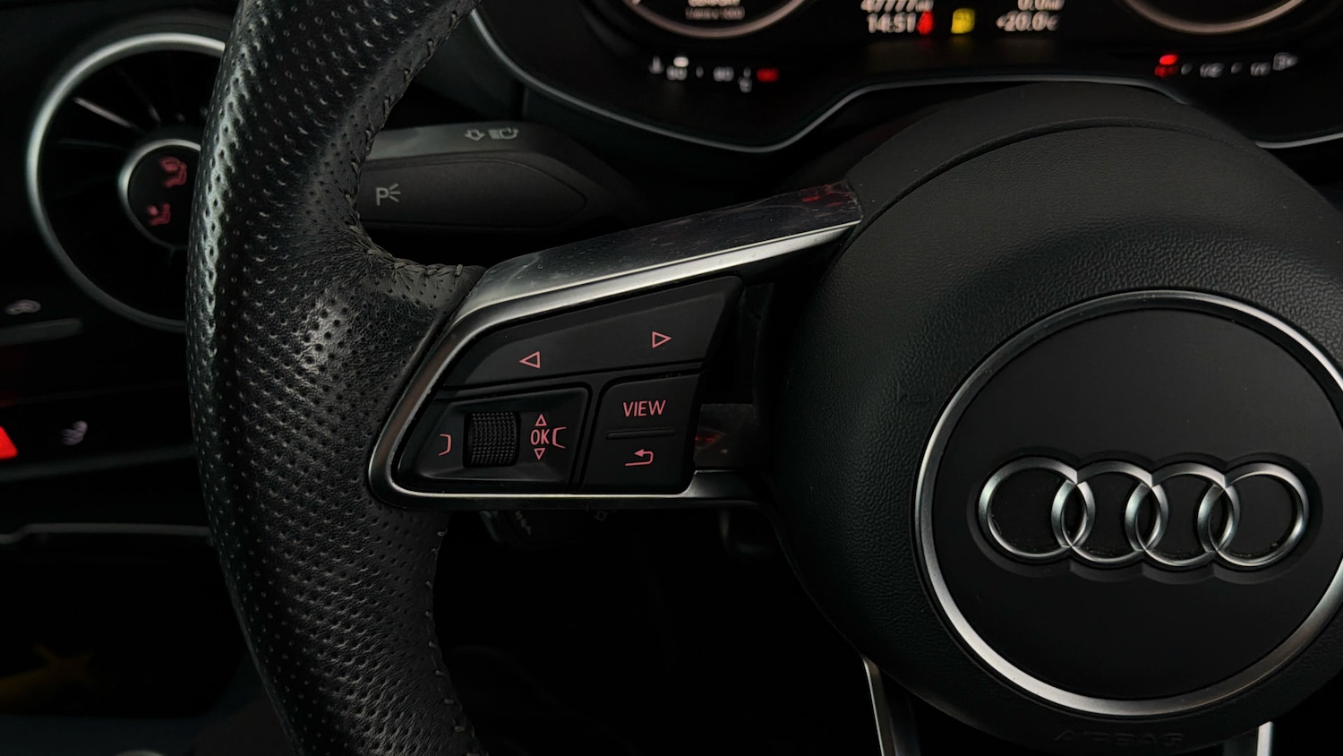 Used Audi TT 2017 for sale - 77890136: Photo 14