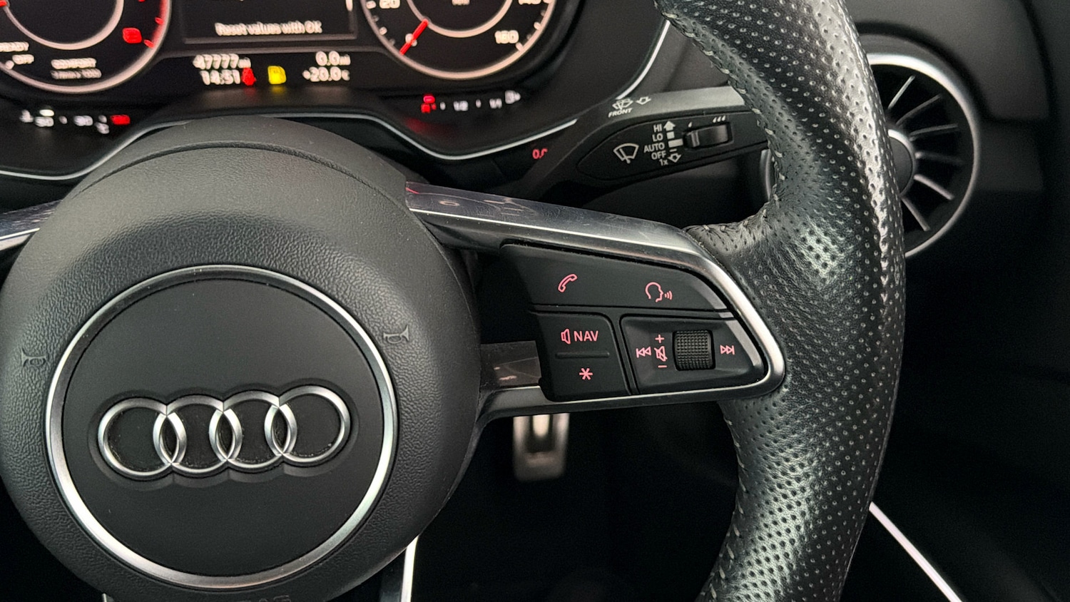 Used Audi TT 2017 for sale - 77890136: Photo 15