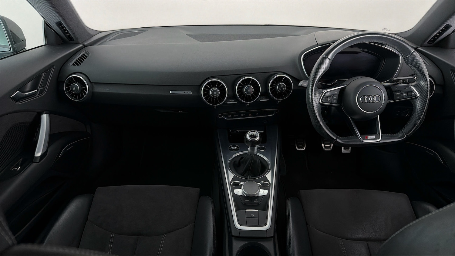 Used Audi TT 2017 for sale - 77890136: Photo 3