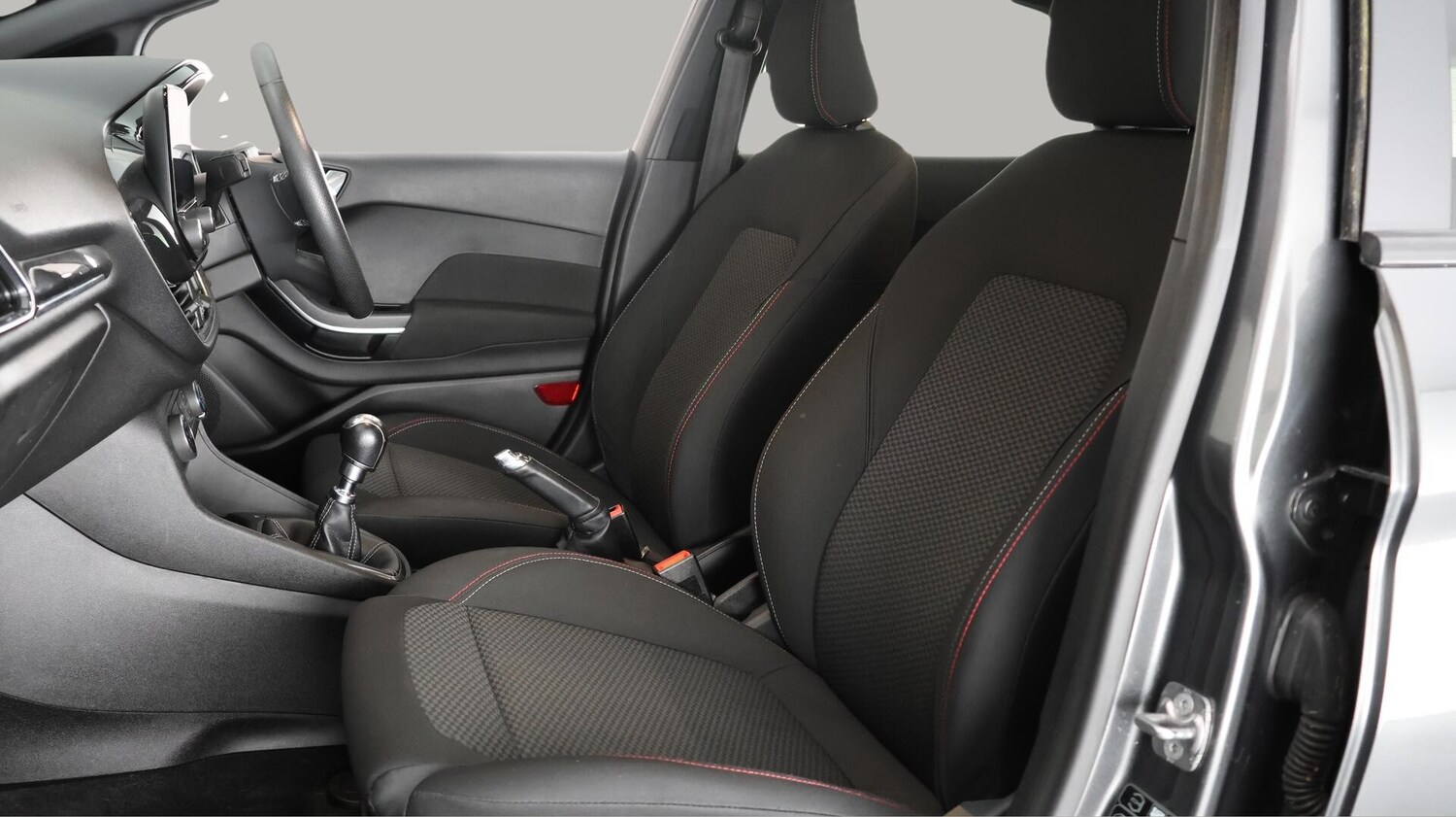 Used Ford Fiesta 2018 for sale - 76440537: Photo 14