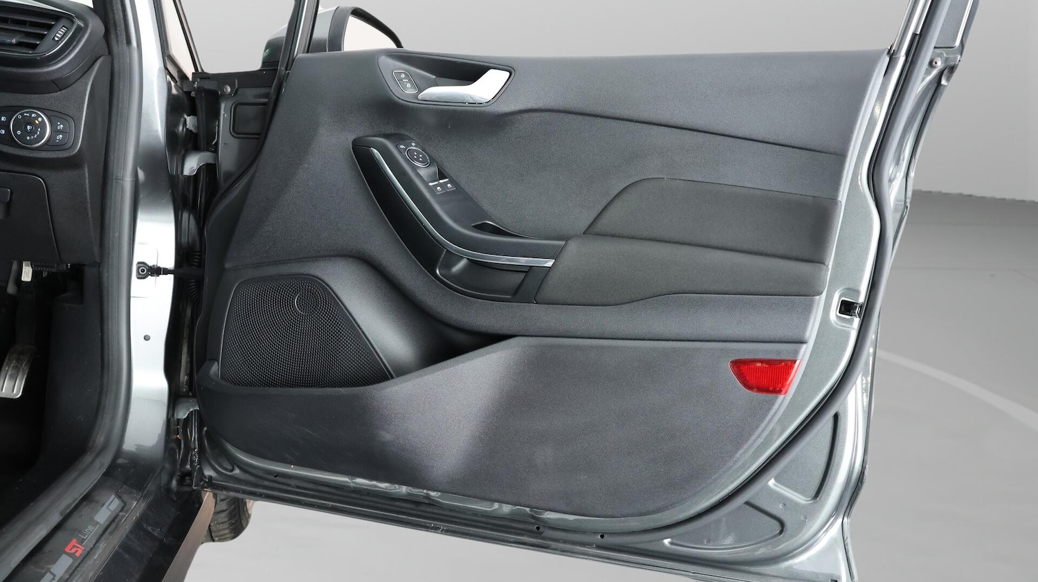 Used Ford Fiesta 2018 for sale - 76440537: Photo 15