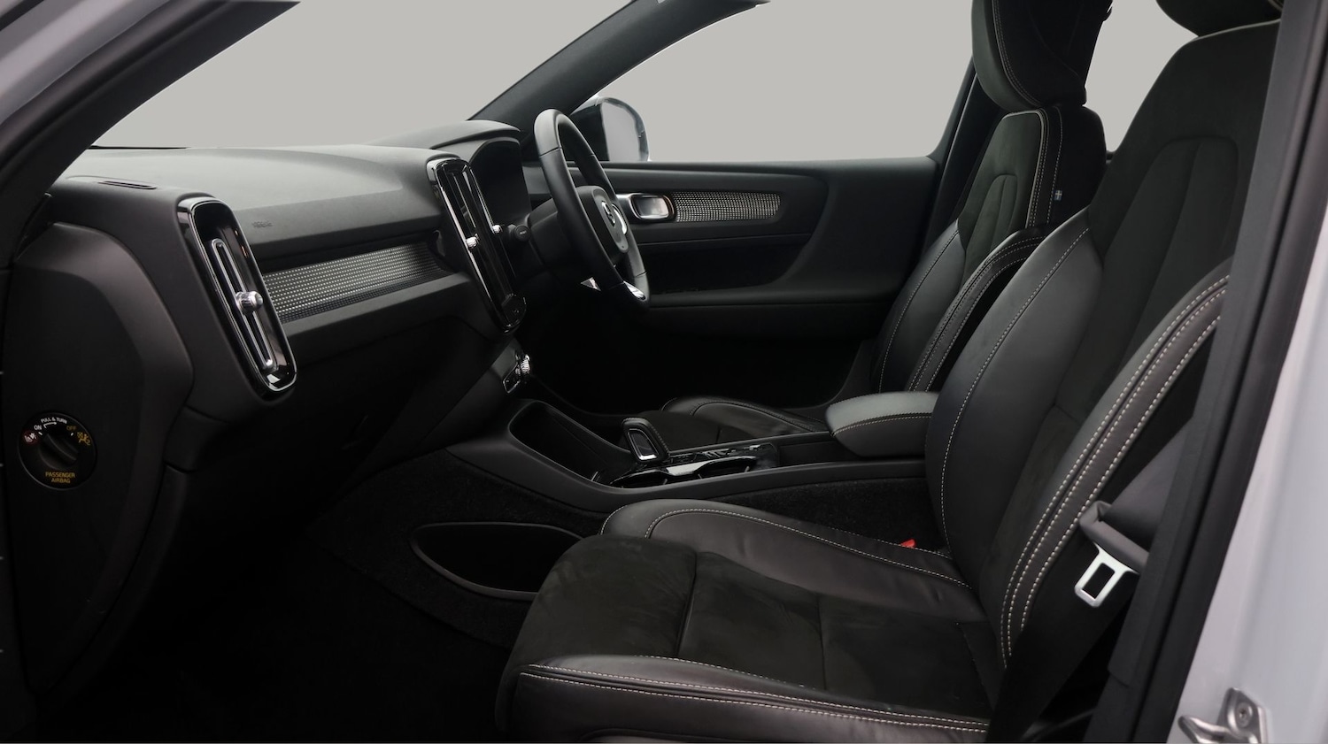 Used Volvo XC40 2021 for sale - 77377899: Photo 14